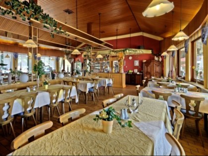 照片: See-Campingpark ****/ Restaurant/ Strandbad am Neubäuer See